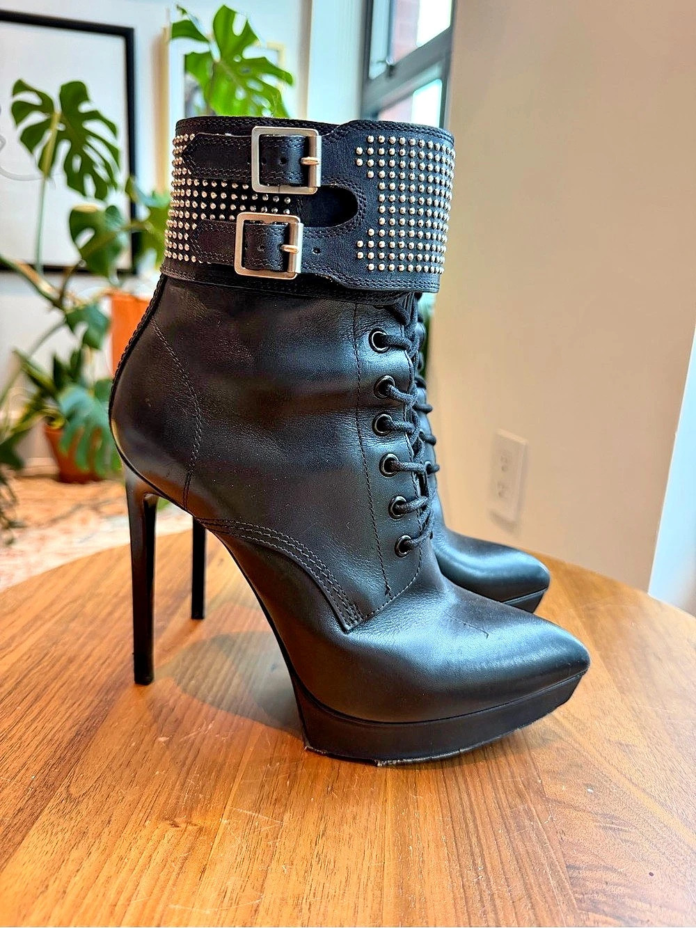 Saint Laurent Studded Ankle Boots Black EU 391⁄2